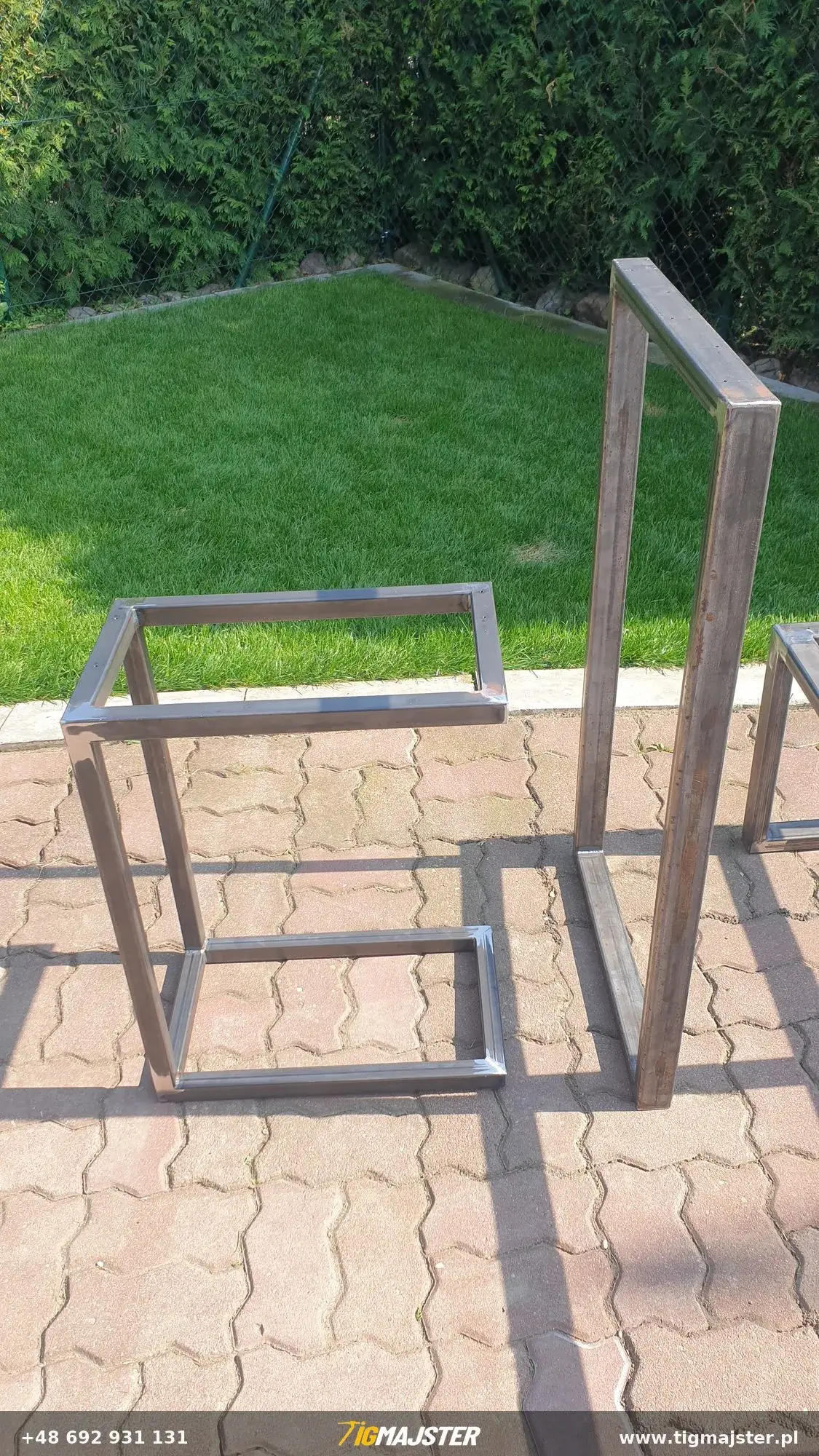 Nogi do blatów z drewna i żywicy — Meble spawane loft