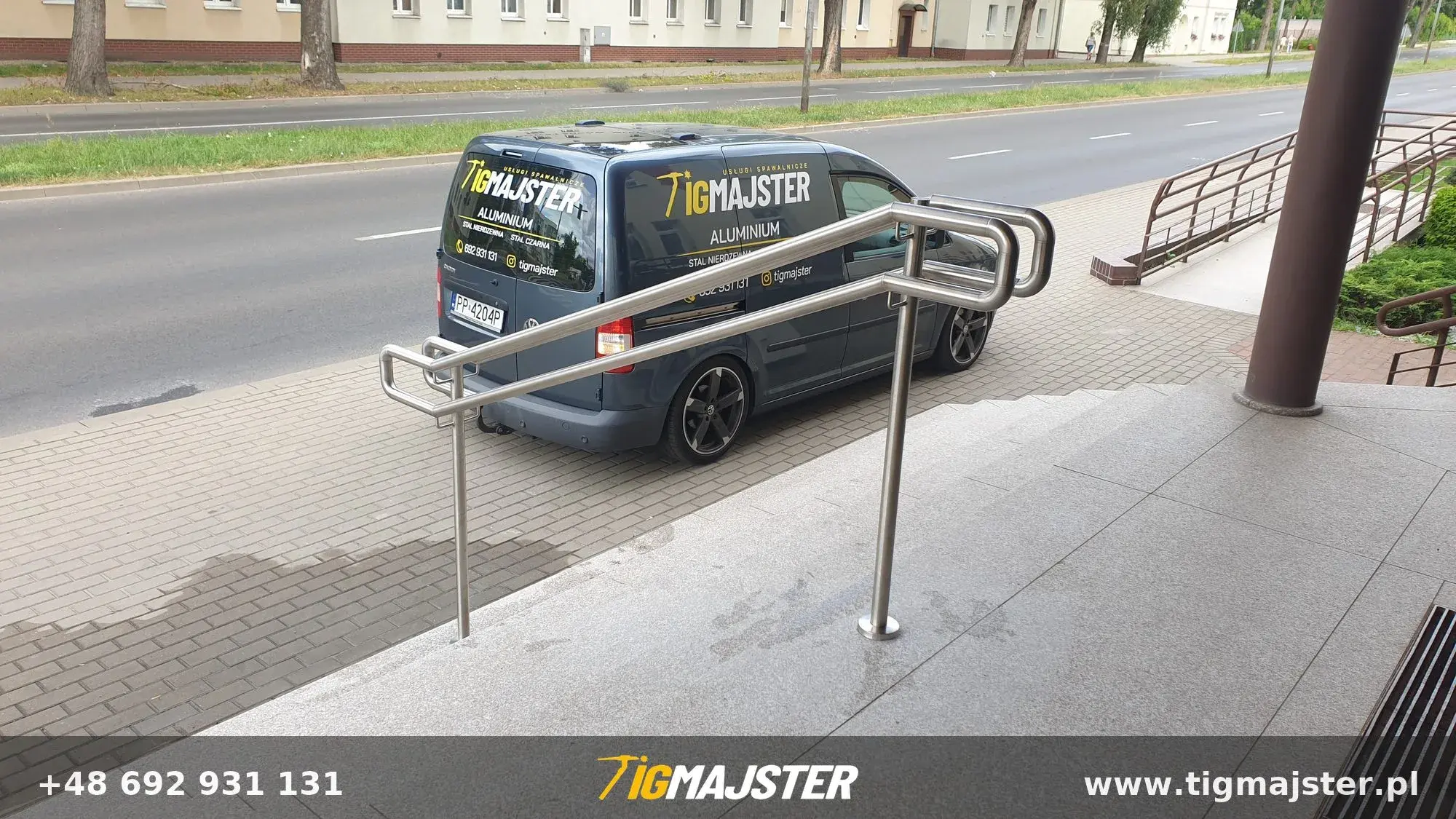 Poręcz schodowa ze stali nierdzewnej